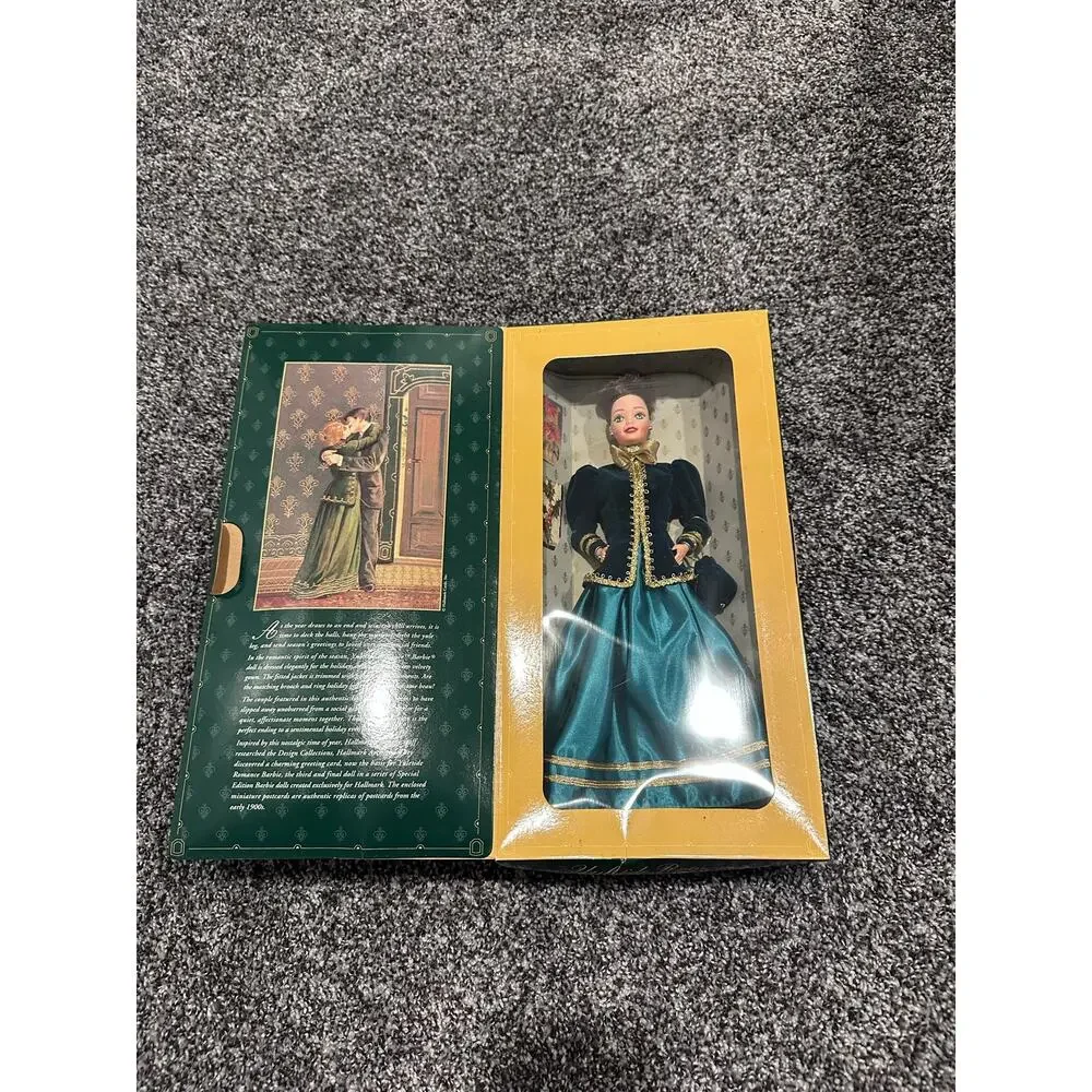 Yuletide Romance Hallmark #3 Barbie Fashion Doll